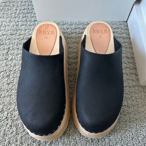 Bryr Chonk in Coal, Size 8